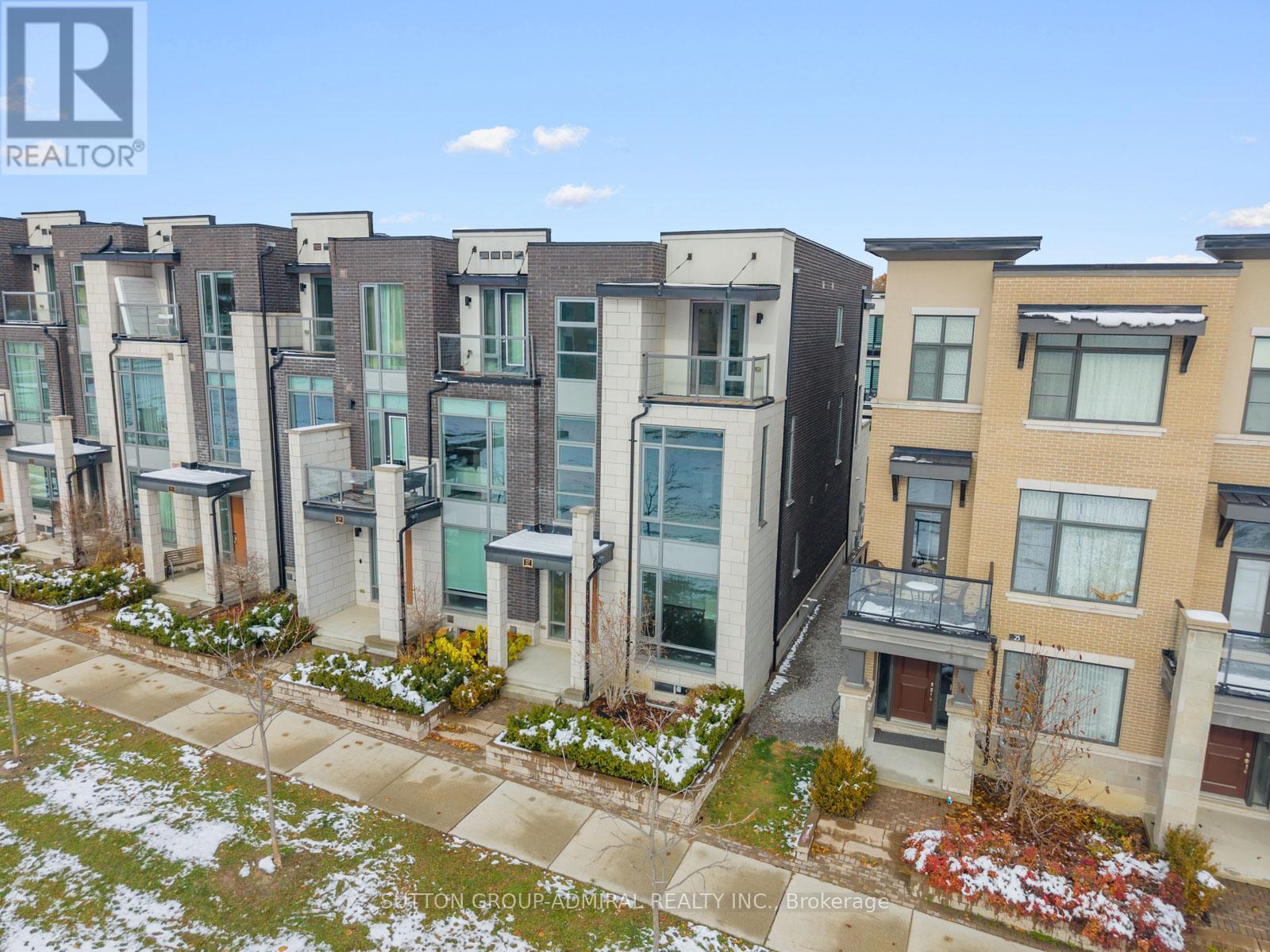 27 Adaskin Avenue, Vaughan, ON - Outdoor With Facade