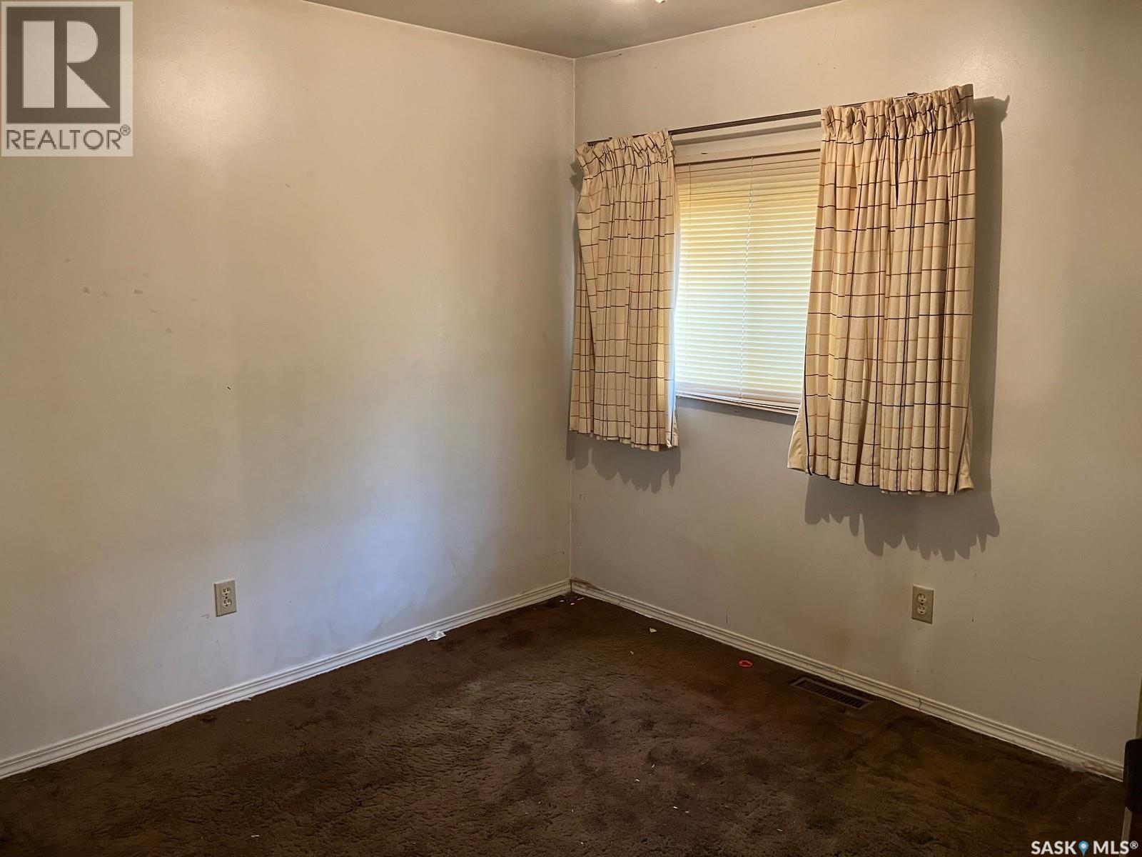 520 Parkdale Street, Carrot River, SK