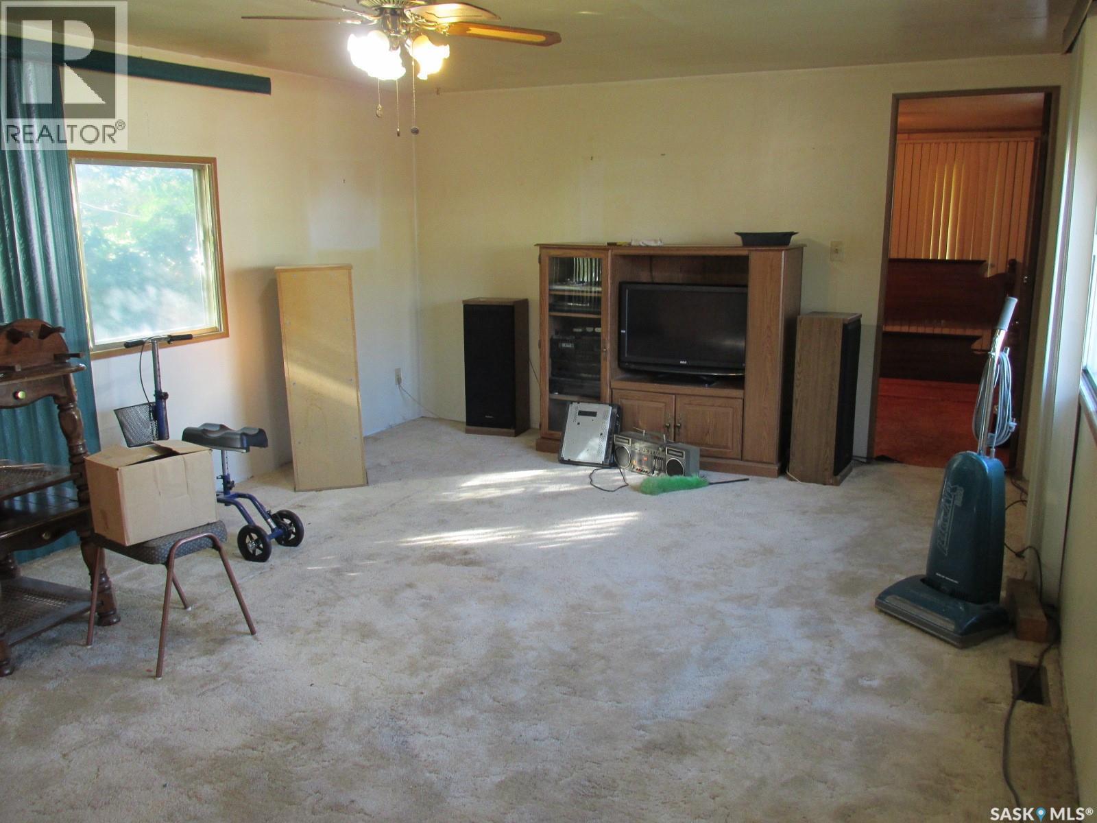 520 Parkdale Street, Carrot River, SK