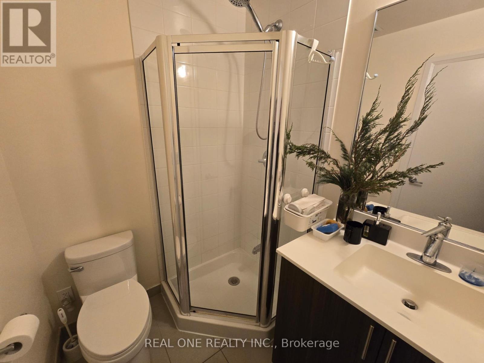 615 - 17 Kenaston Gardens, Toronto, ON - Indoor Photo Showing Bathroom