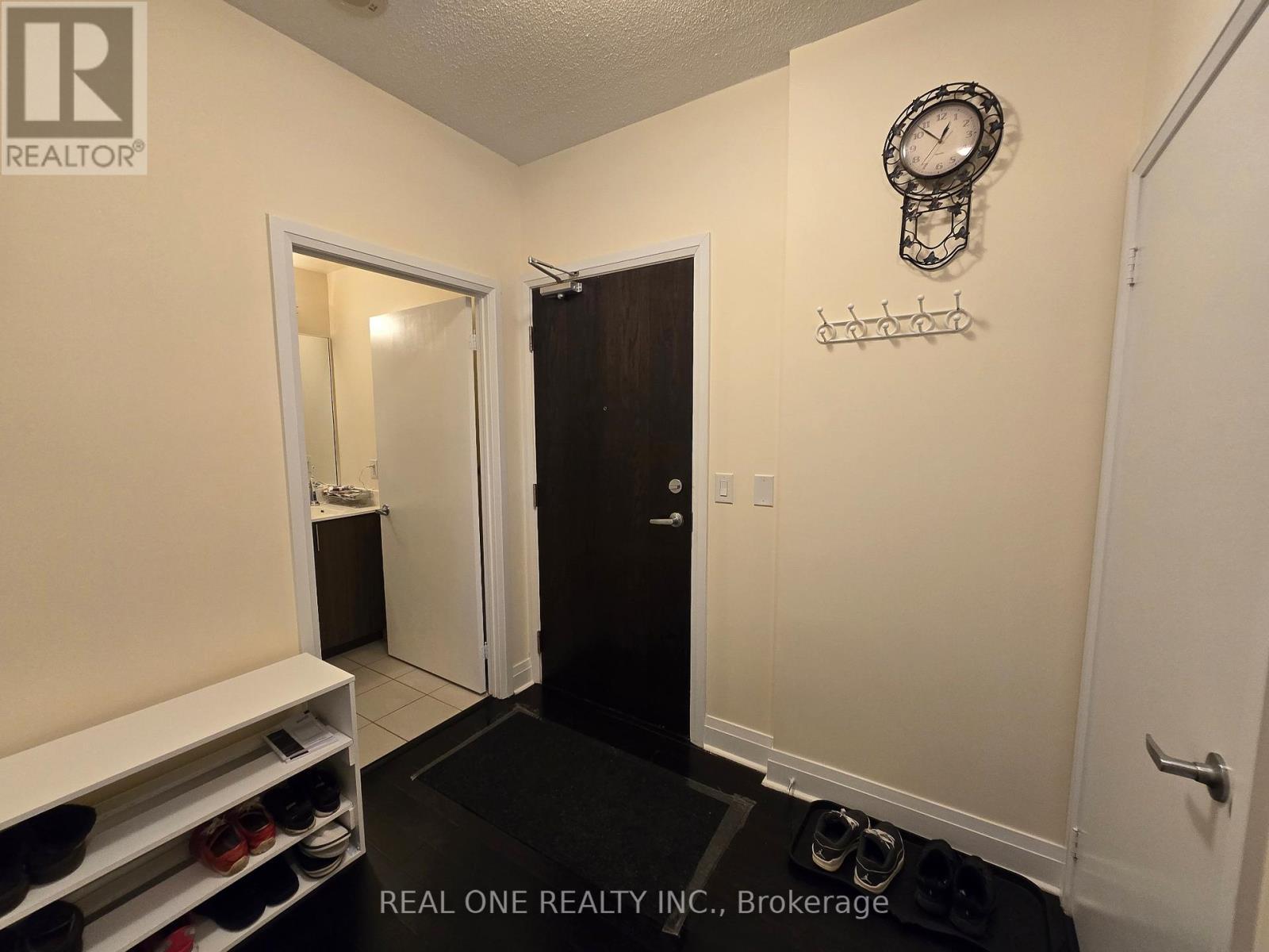 615 - 17 Kenaston Gardens, Toronto, ON - Indoor Photo Showing Other Room