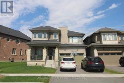 30 DEEPWOOD CRESCENT East Gwillimbury, ON L9N 0P8