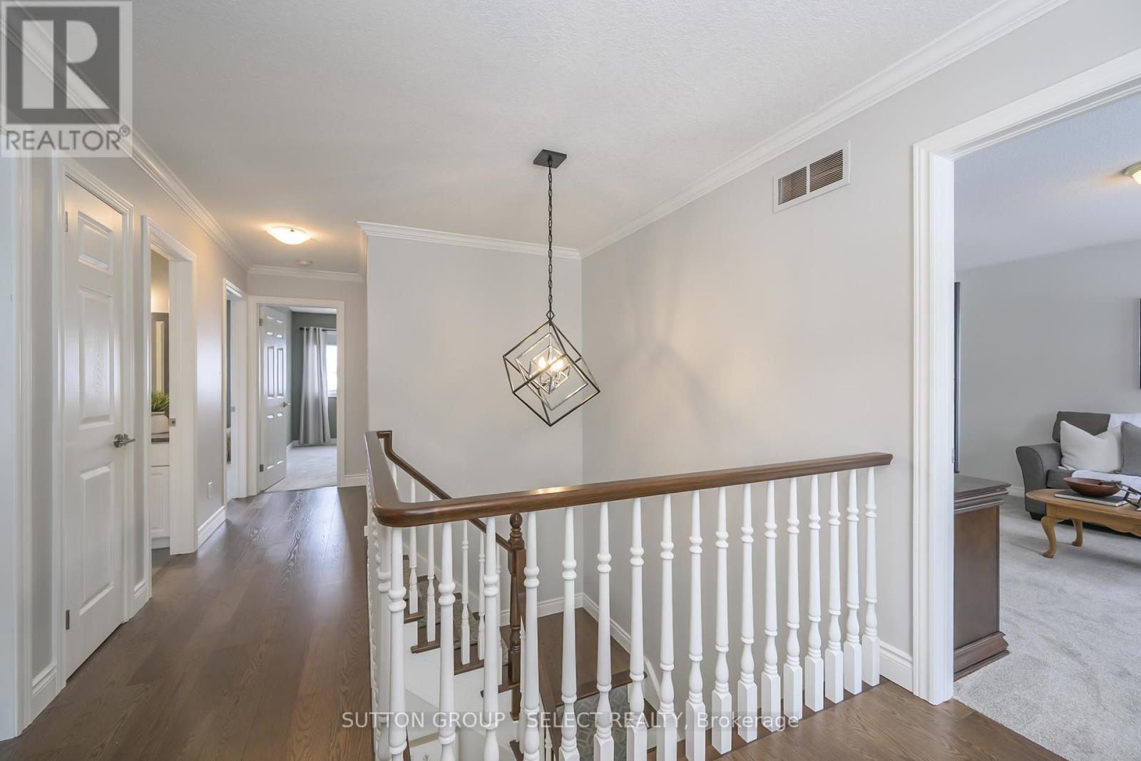 15 Marcus Crescent, London North (North A), ON - Indoor Photo Showing Other Room