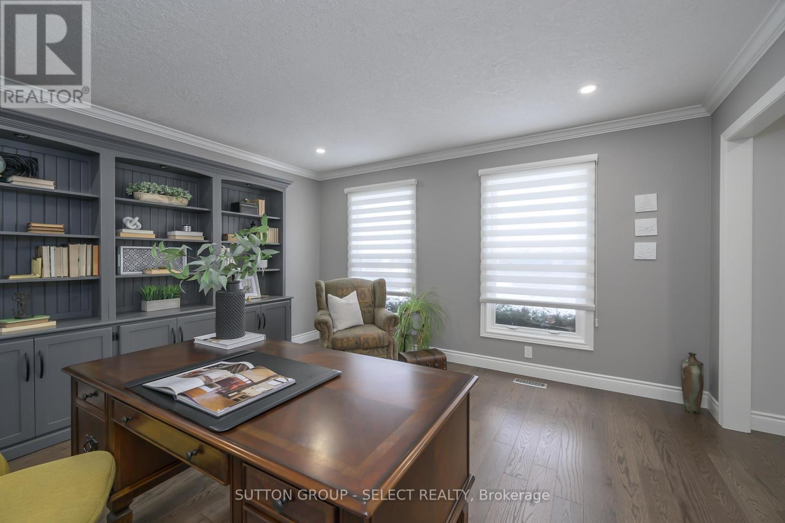 15 Marcus Crescent, London North (North A), ON - Indoor