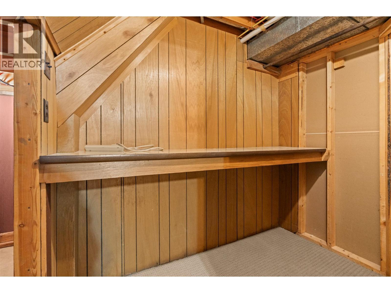 1016 34 Avenue, Vernon, BC - Indoor Photo Showing Other Room