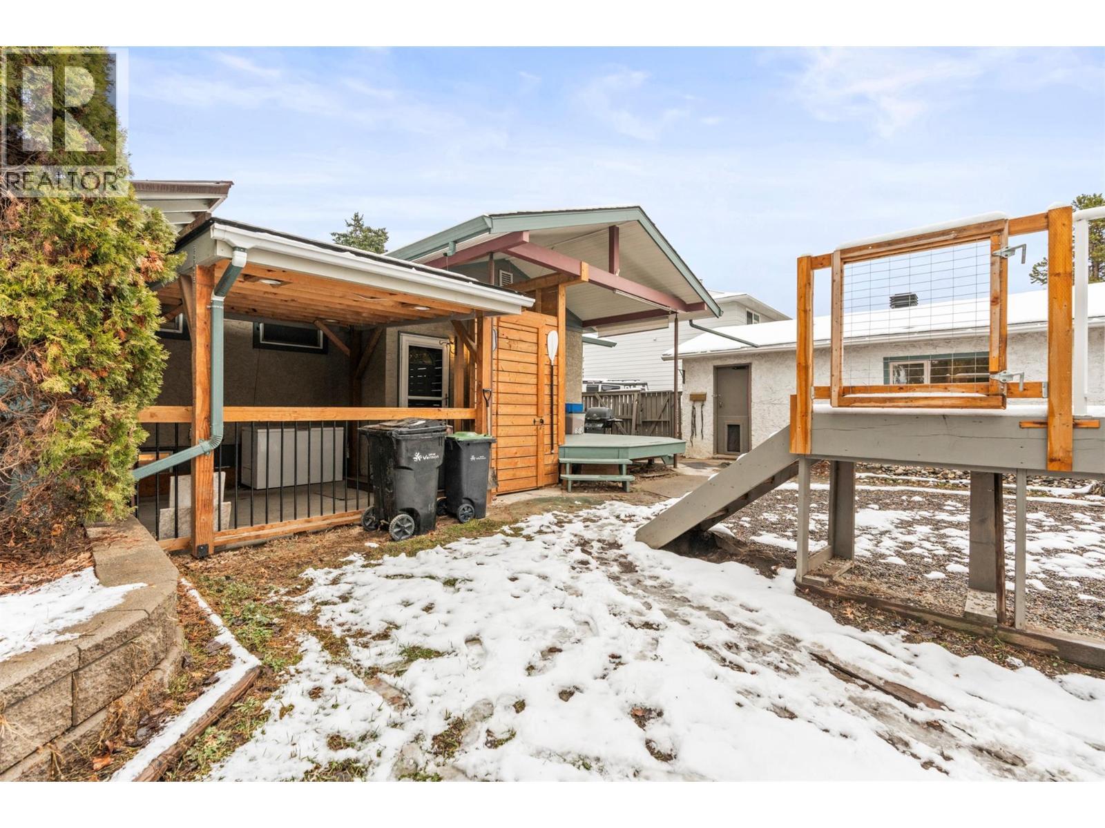 1016 34 Avenue, Vernon, BC - Outdoor With Deck Patio Veranda
