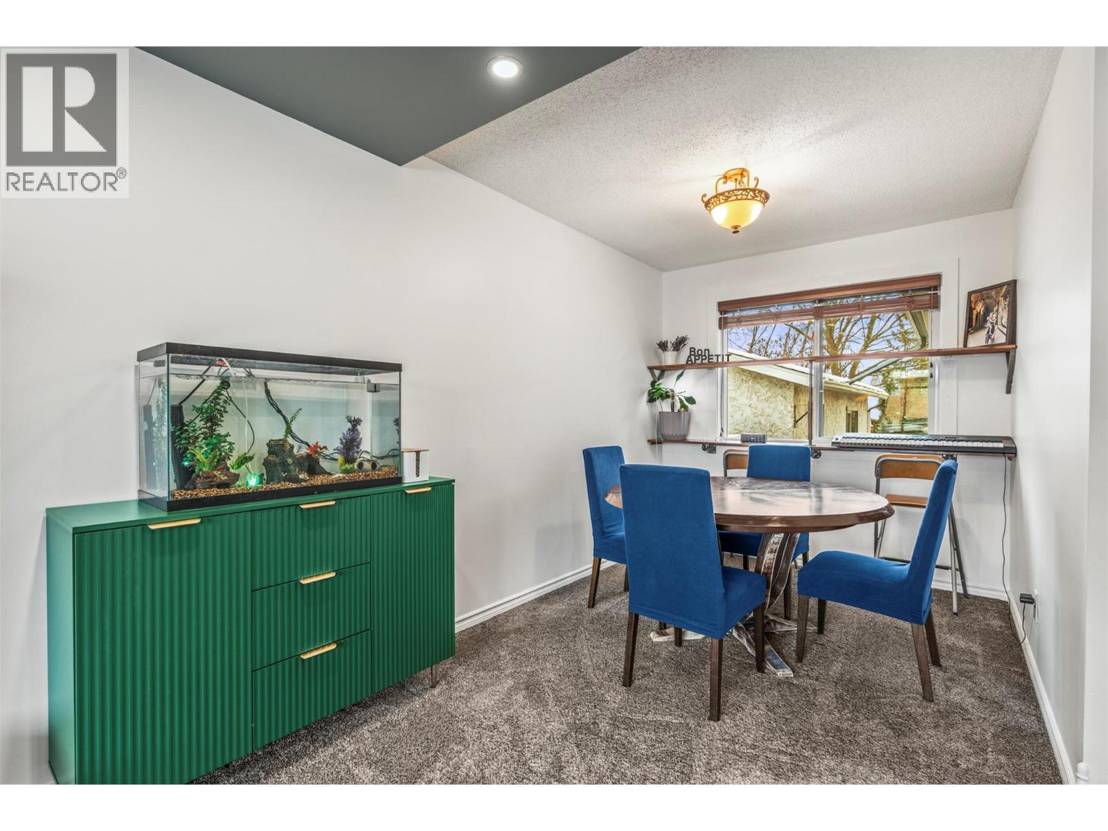 1016 34 Avenue, Vernon, BC - Indoor Photo Showing Dining Room