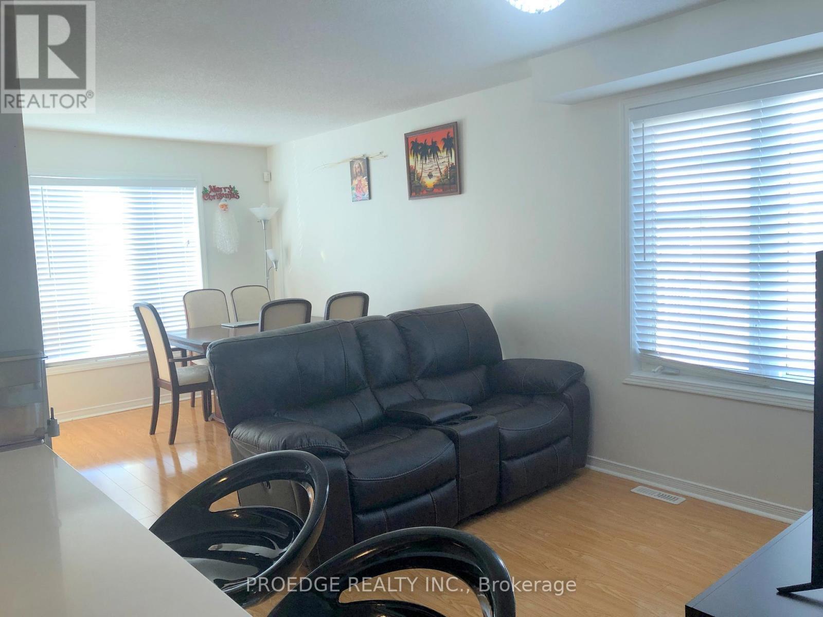 family room - 33 Stonewood Street, Ajax, ON - Indoor Photo Showing Other Room