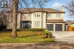 16 FLATBUSH AVENUE Vaughan, ON L4L 8K3