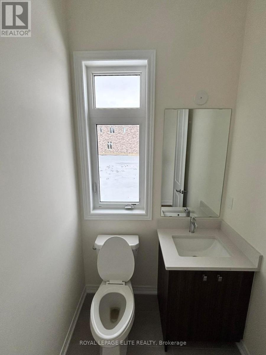 23 Addison Street, Caledon, ON - Indoor Photo Showing Bathroom