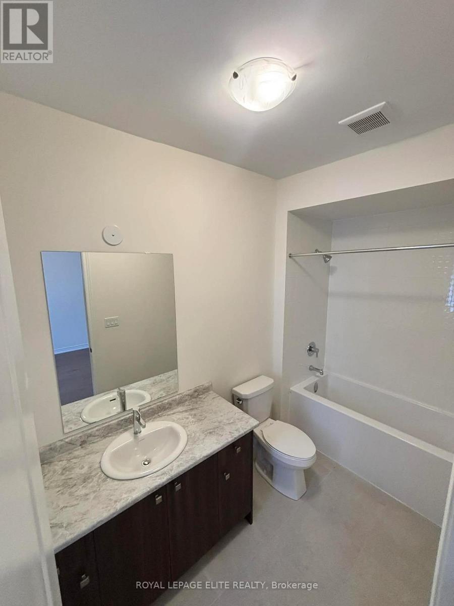 23 Addison Street, Caledon, ON - Indoor Photo Showing Bathroom