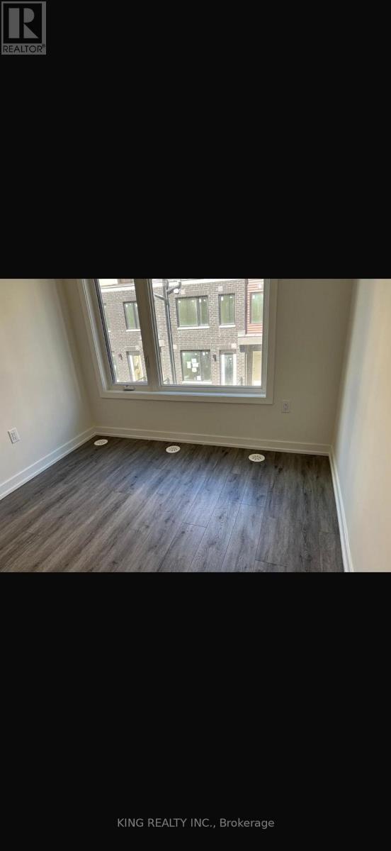 26 - 3550 Colonial Drive, Mississauga, ON - Indoor Photo Showing Other Room