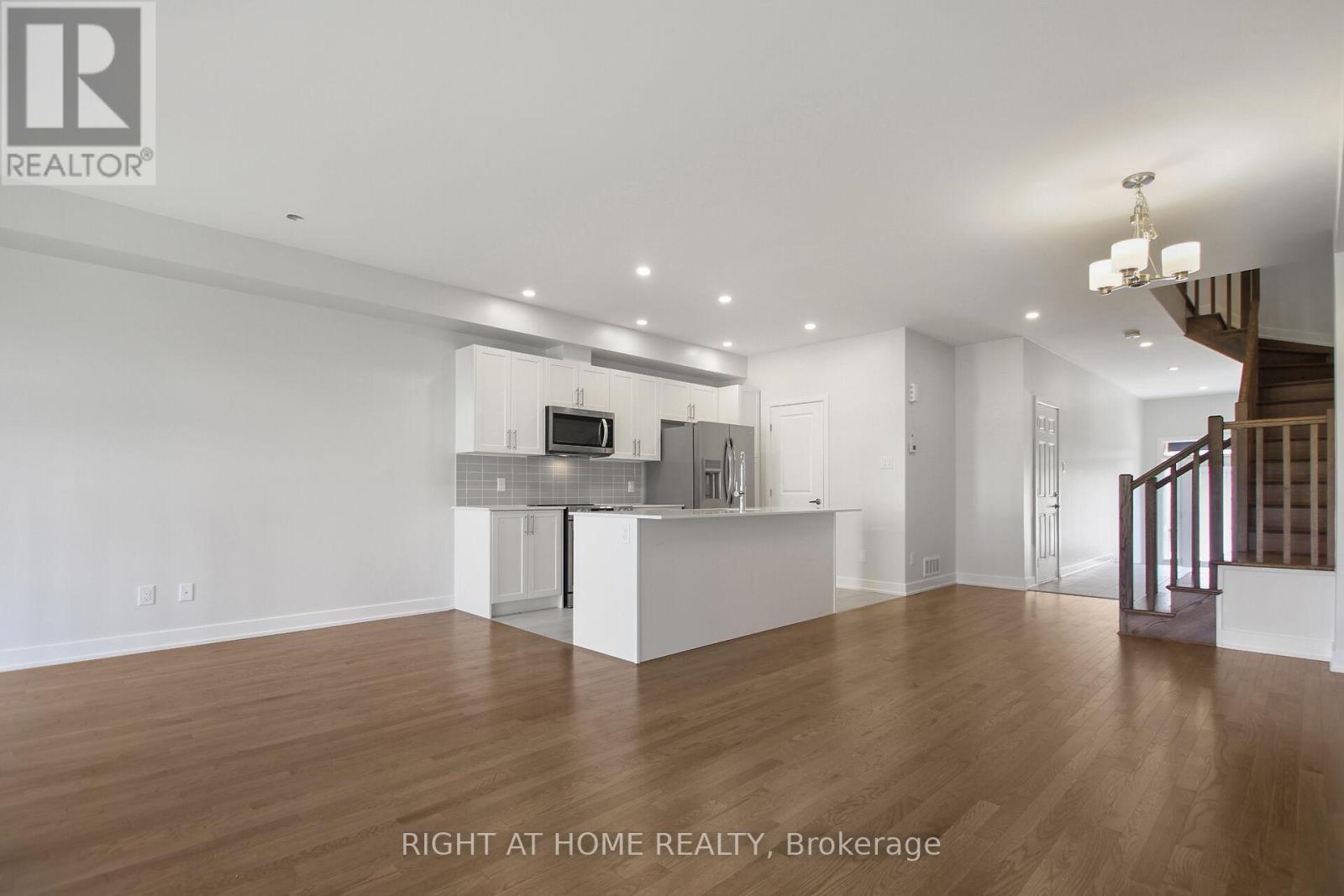 534 Corretto Place, Ottawa, ON - Indoor Photo Showing Kitchen