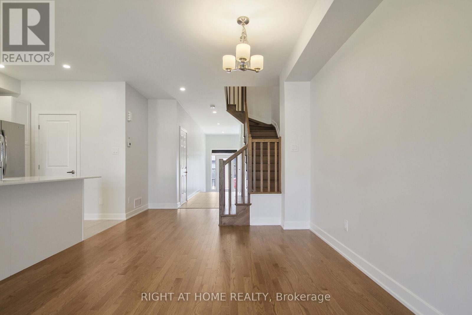 534 Corretto Place, Ottawa, ON - Indoor Photo Showing Other Room