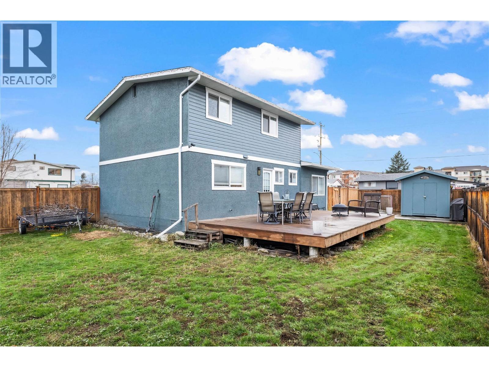 610 Balmoral Road, Kelowna, BC - Outdoor With Deck Patio Veranda With Backyard With Exterior