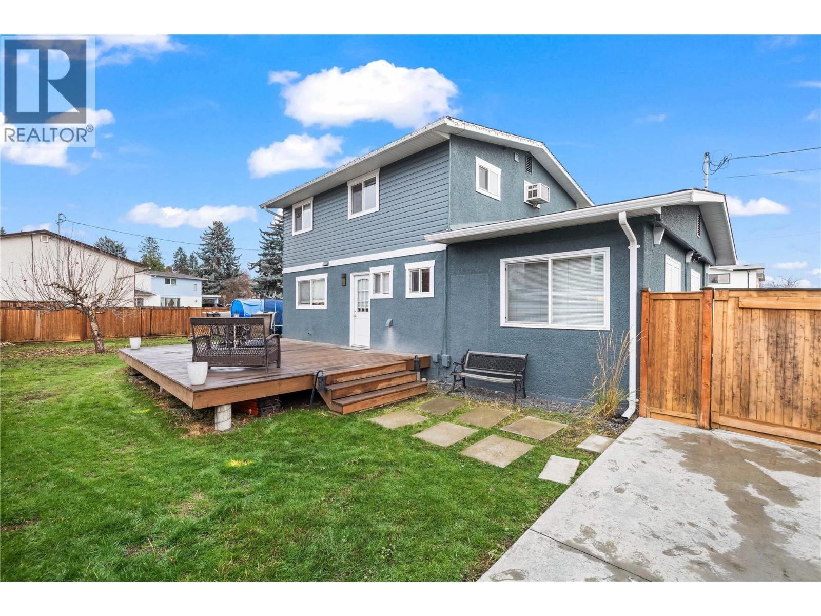 610 Balmoral Road, Kelowna, BC - Outdoor With Deck Patio Veranda