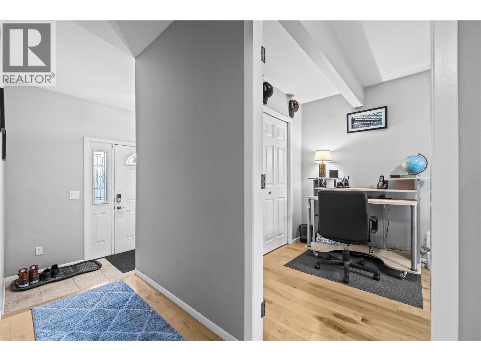 610 Balmoral Road, Kelowna, BC - Indoor Photo Showing Office