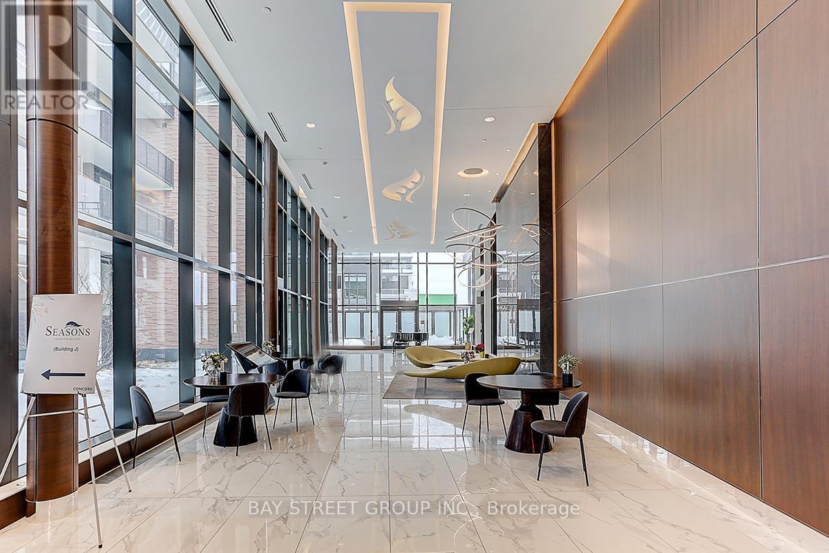 707 - 85 Mcmahon Drive, Toronto, ON - Indoor Photo Showing Other Room