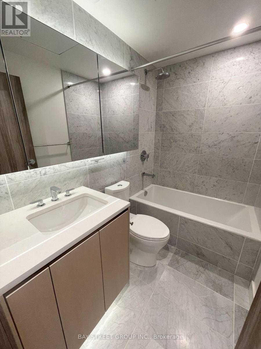 707 - 85 Mcmahon Drive, Toronto, ON - Indoor Photo Showing Bathroom