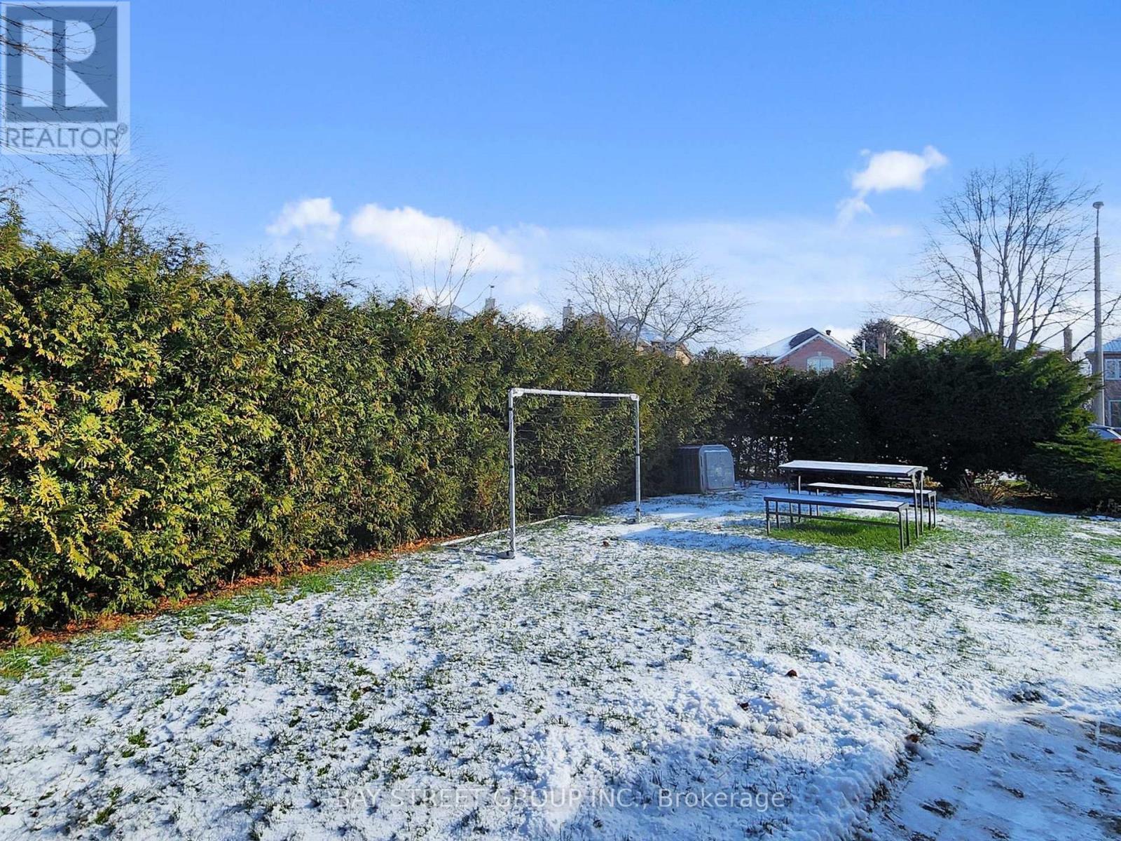 50 Greybeaver Trail, Toronto, ON - Outdoor