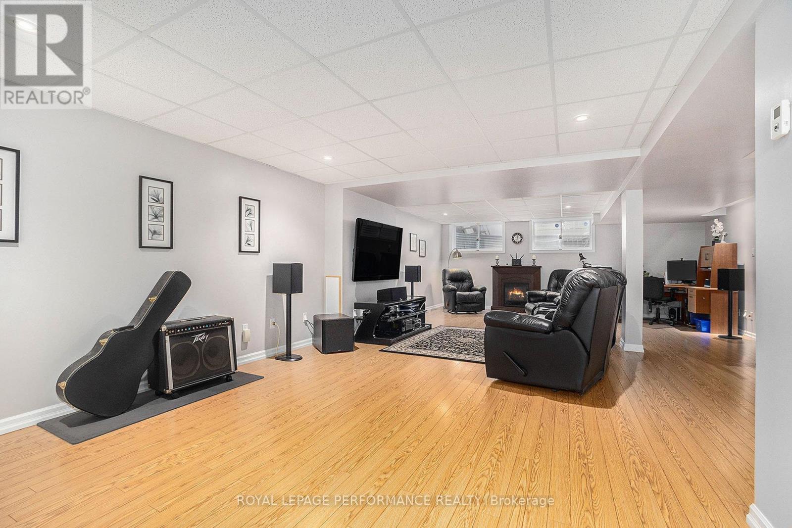 619 Chardonnay Drive, Ottawa, ON - Indoor