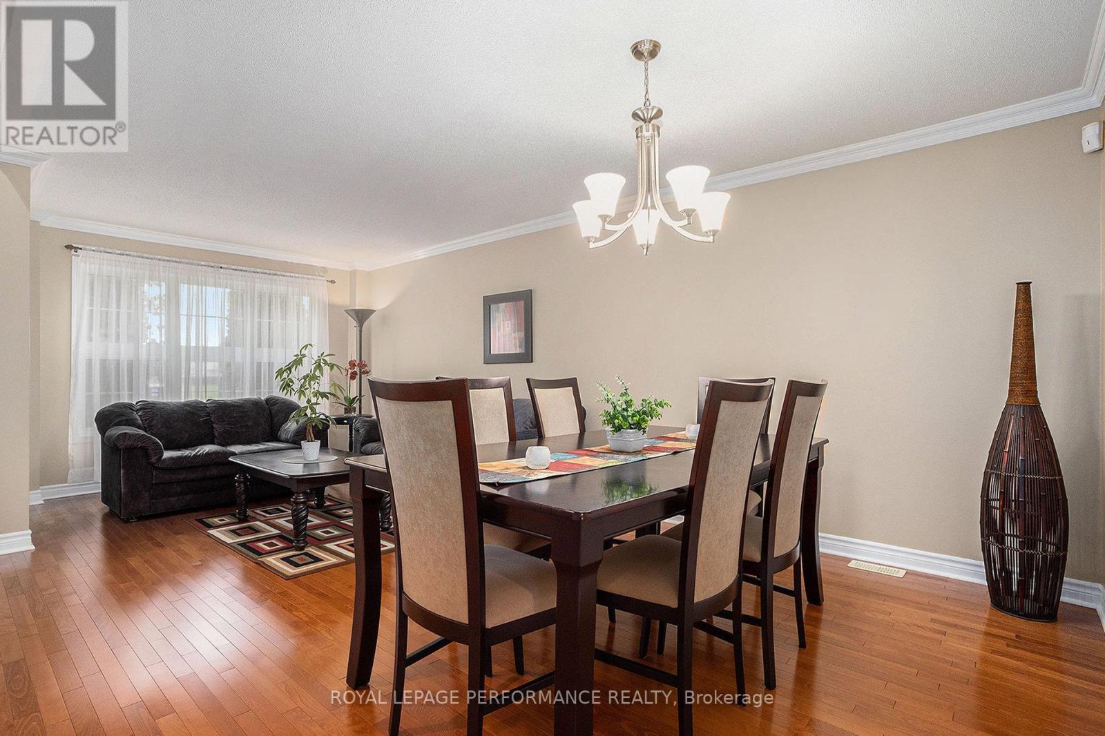 619 Chardonnay Drive, Ottawa, ON - Indoor Photo Showing Dining Room