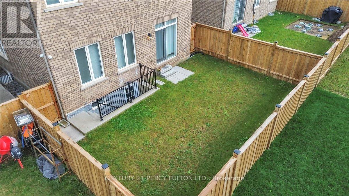 Bsmt - 80 Cooke Avenue, Brantford, ON - Outdoor
