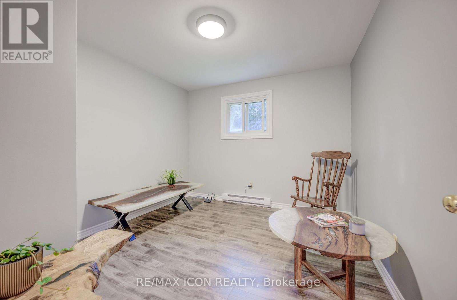 721 Waterloo Street, Wellington North, ON - Indoor Photo Showing Other Room