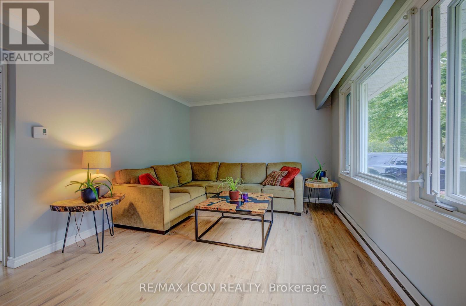 721 Waterloo Street, Wellington North, ON - Indoor Photo Showing Other Room