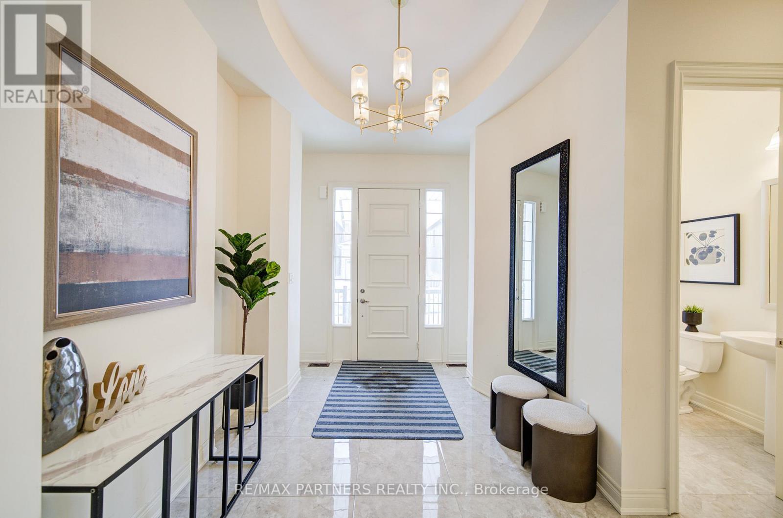 21 Planet Street, Richmond Hill, ON - Indoor Photo Showing Other Room