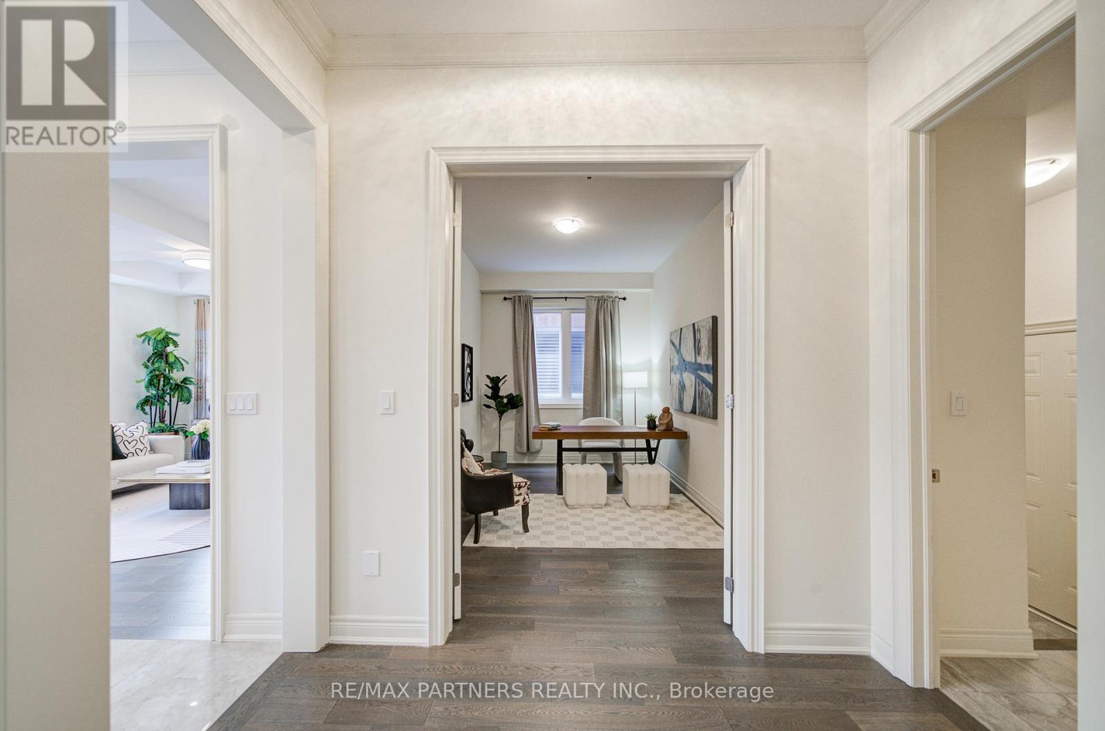 21 Planet Street, Richmond Hill, ON - Indoor Photo Showing Other Room