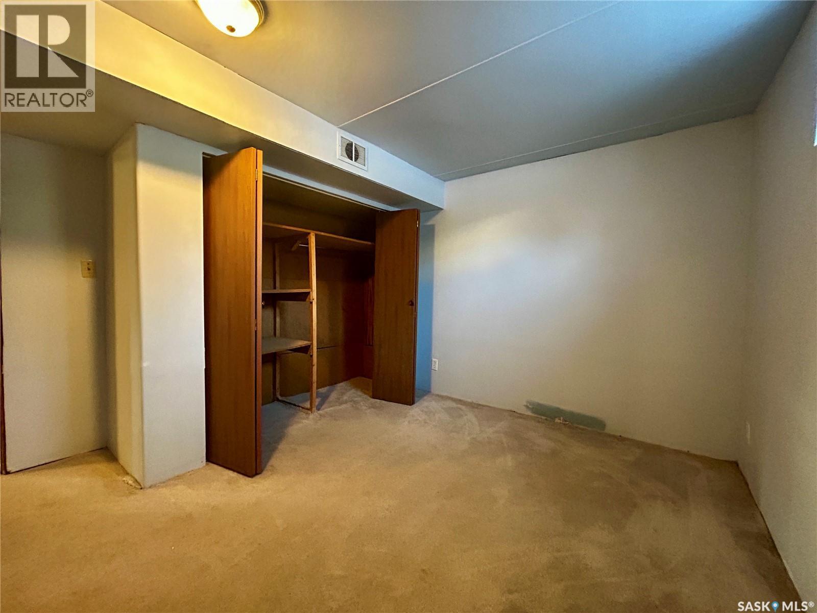 507 Doepker Avenue, Annaheim, SK - Indoor Photo Showing Other Room