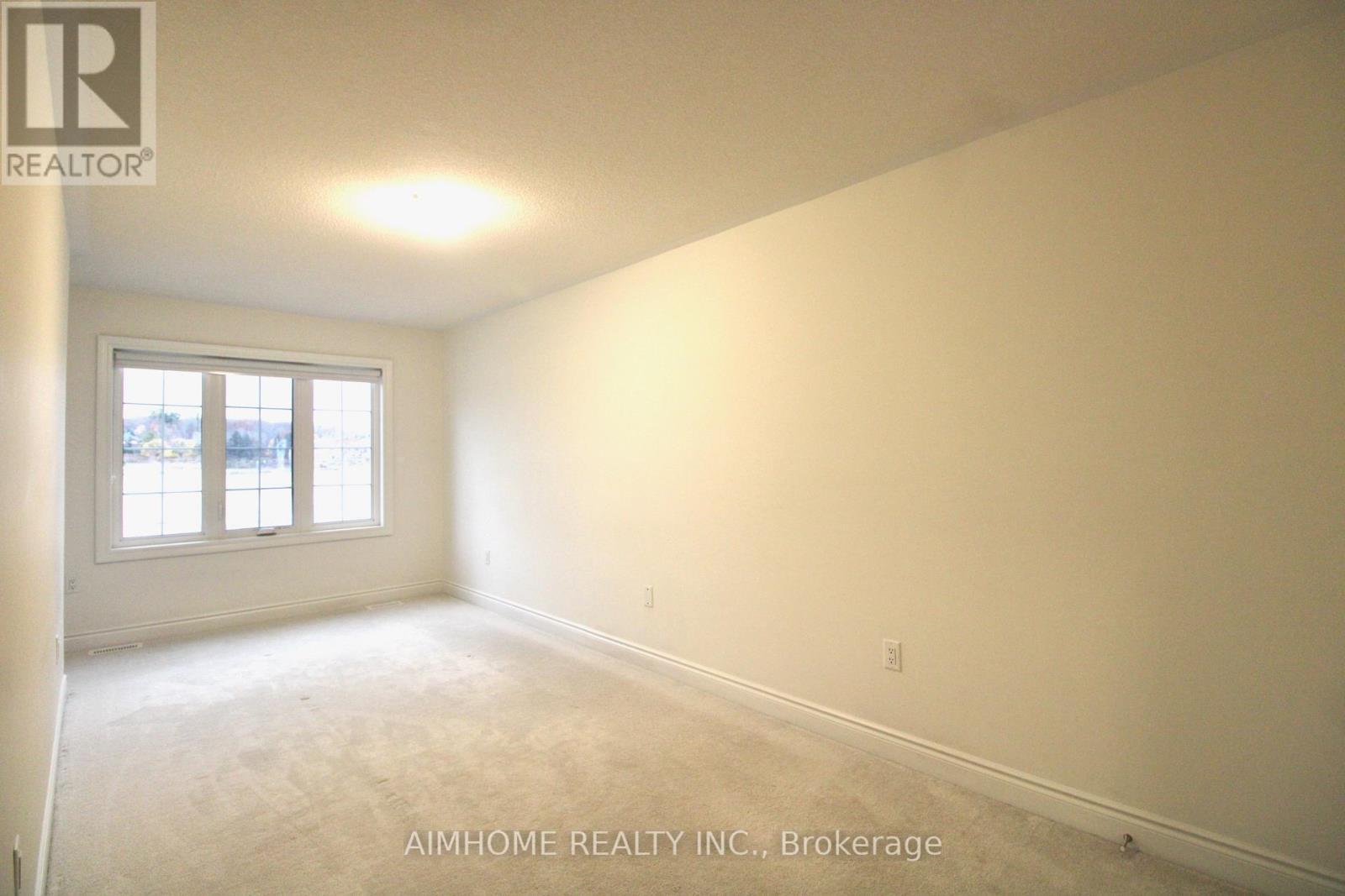 3 Terrain Court, East Gwillimbury, ON - Indoor Photo Showing Other Room