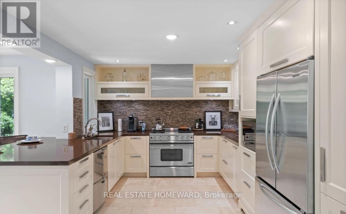 42 Heathview Avenue, Toronto, ON - Indoor Photo Showing Kitchen With Upgraded Kitchen