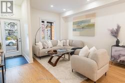 Living Room / Open Concept -