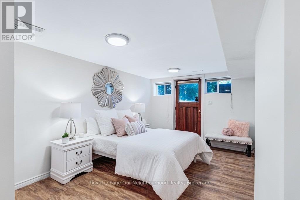 7 Midland Avenue, Toronto (Cliffcrest), ON - Indoor Photo Showing Bedroom