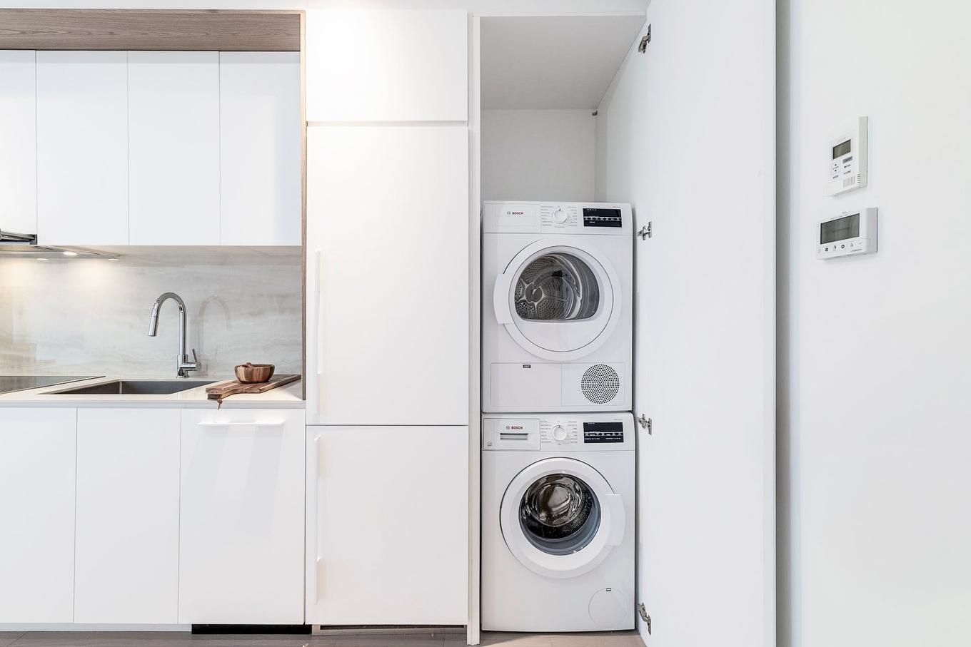 Salle de lavage - 1011-1020 Rue De La Montagne, Montréal (Ville-Marie), QC - Indoor Photo Showing Laundry Room