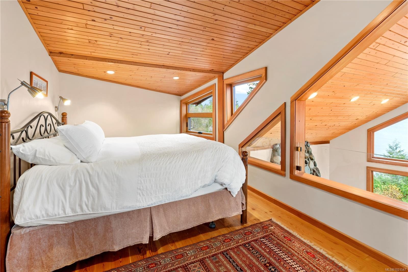 1062 5Th Ave, Ucluelet, BC