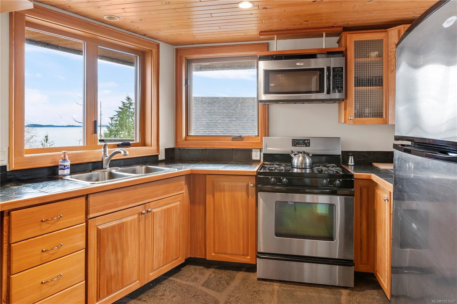 1062 5Th Ave, Ucluelet, BC