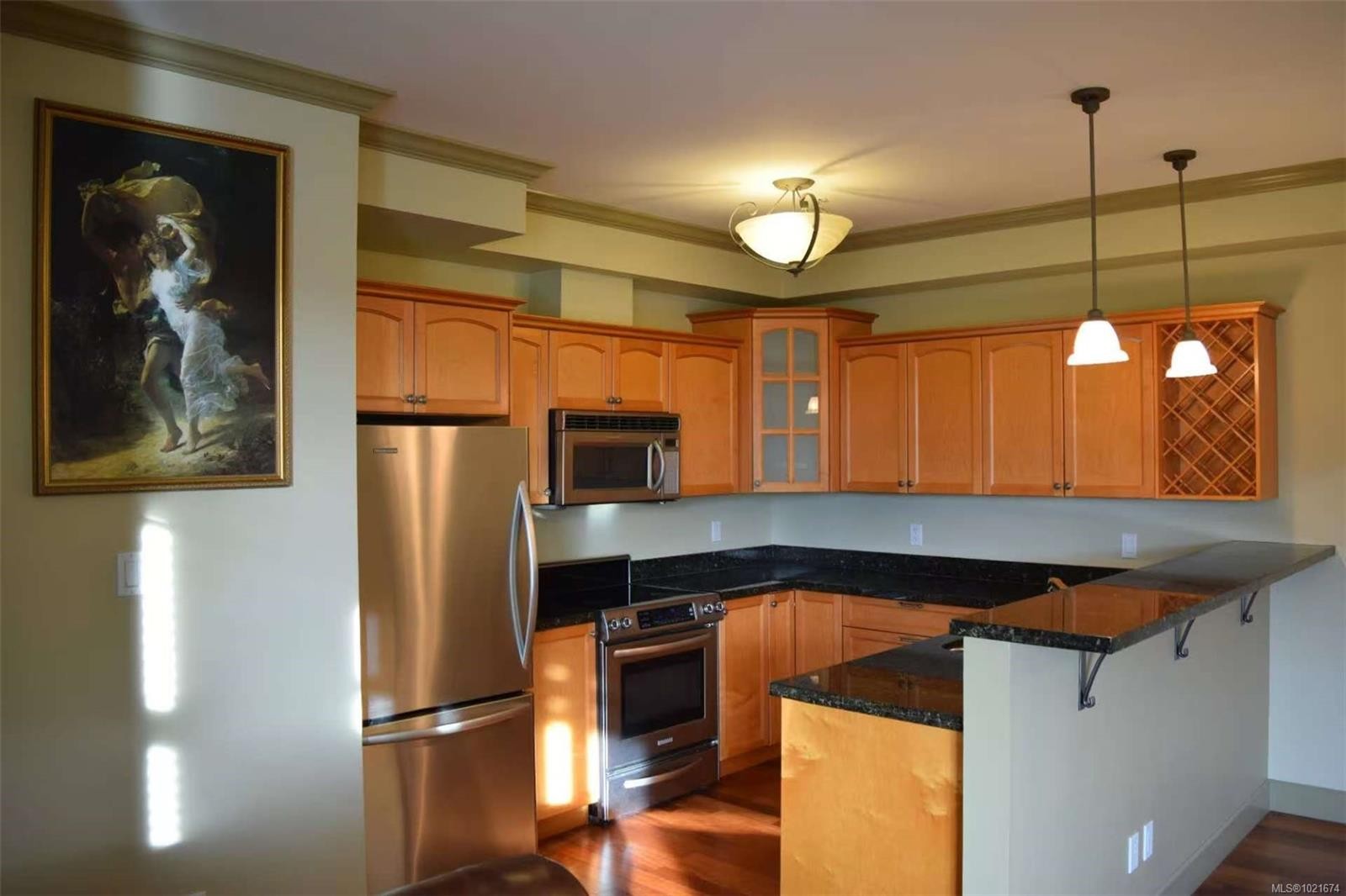 309-1620 Mckenzie Ave, Saanich, BC - Indoor Photo Showing Kitchen With Stainless Steel Kitchen
