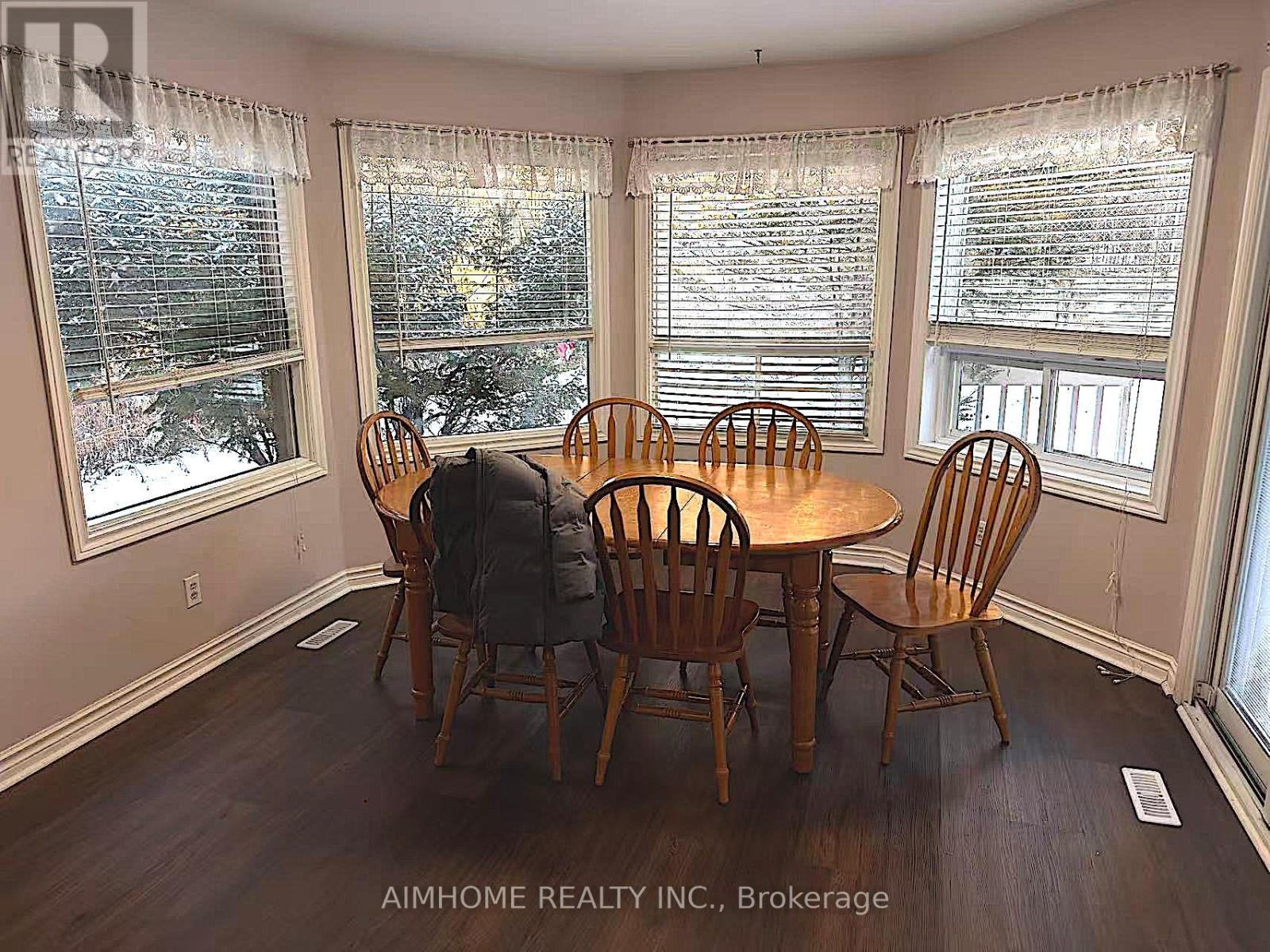 52 Brooklyn Crescent, Markham, ON - Indoor Photo Showing Dining Room
