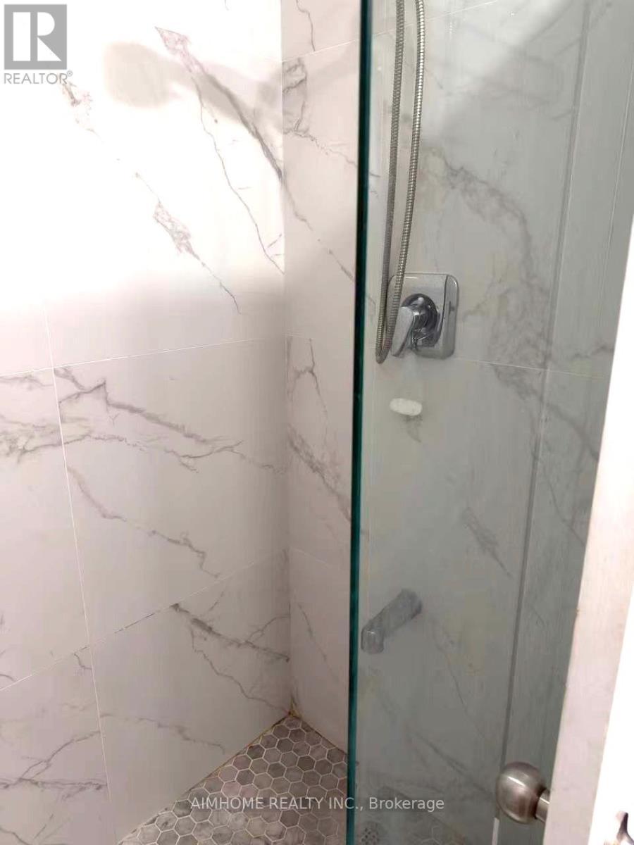 52 Brooklyn Crescent, Markham, ON - Indoor Photo Showing Bathroom