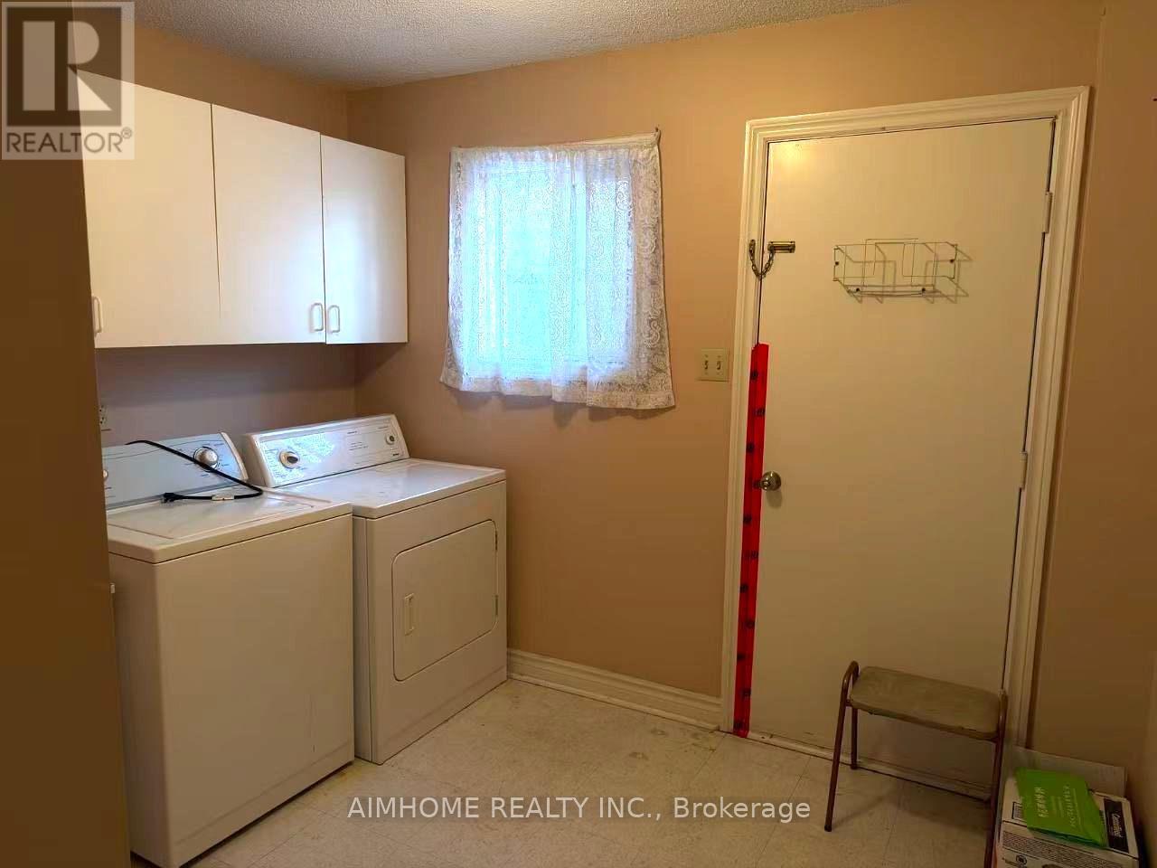 52 Brooklyn Crescent, Markham, ON - Indoor Photo Showing Laundry Room