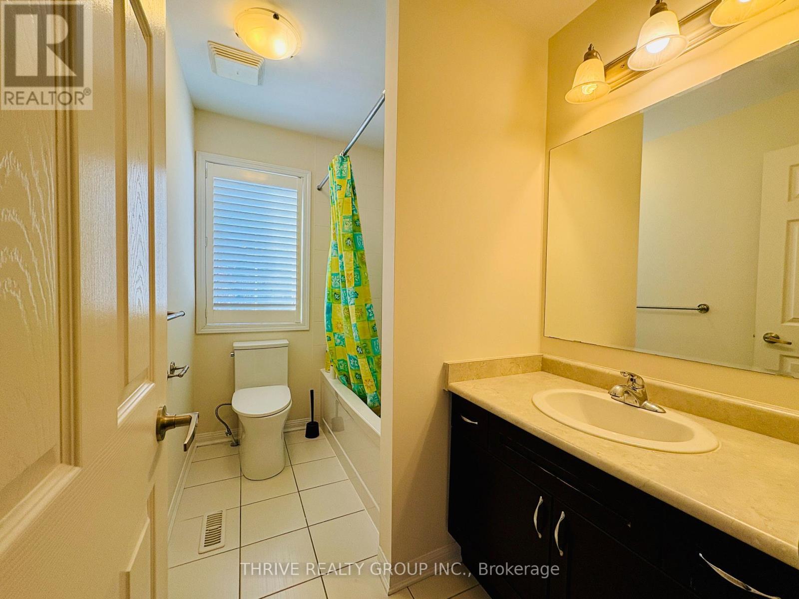 1029 Farmstead. Drive, Milton (Wi Willmott), ON - Indoor Photo Showing Bathroom