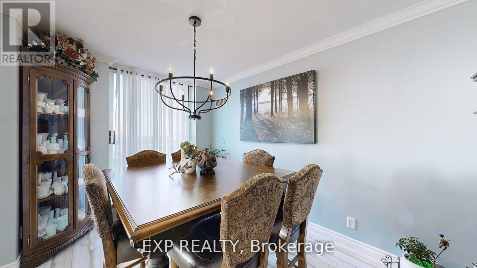 Ph6 - 29 Northern Heights Drive, Richmond Hill, ON - Indoor Photo Showing Dining Room