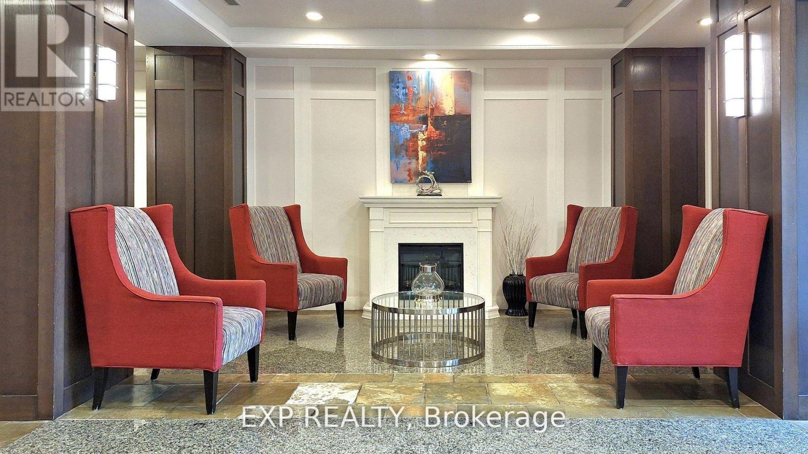 Ph6 - 29 Northern Heights Drive, Richmond Hill, ON - Indoor With Fireplace