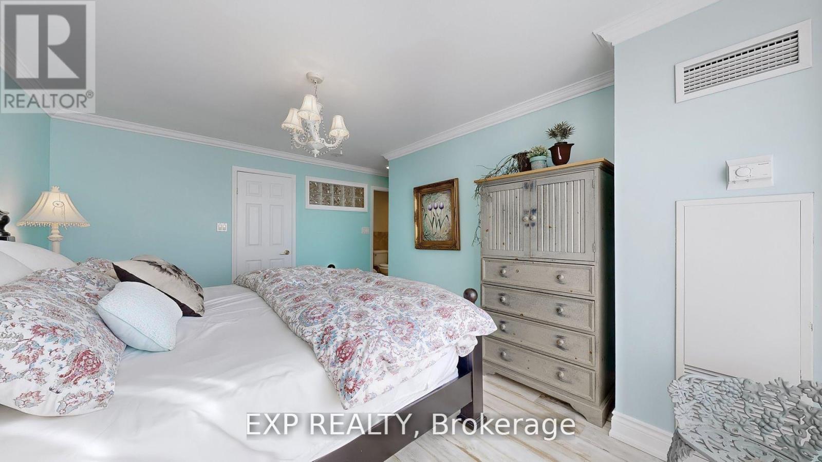 Ph6 - 29 Northern Heights Drive, Richmond Hill, ON - Indoor Photo Showing Bedroom