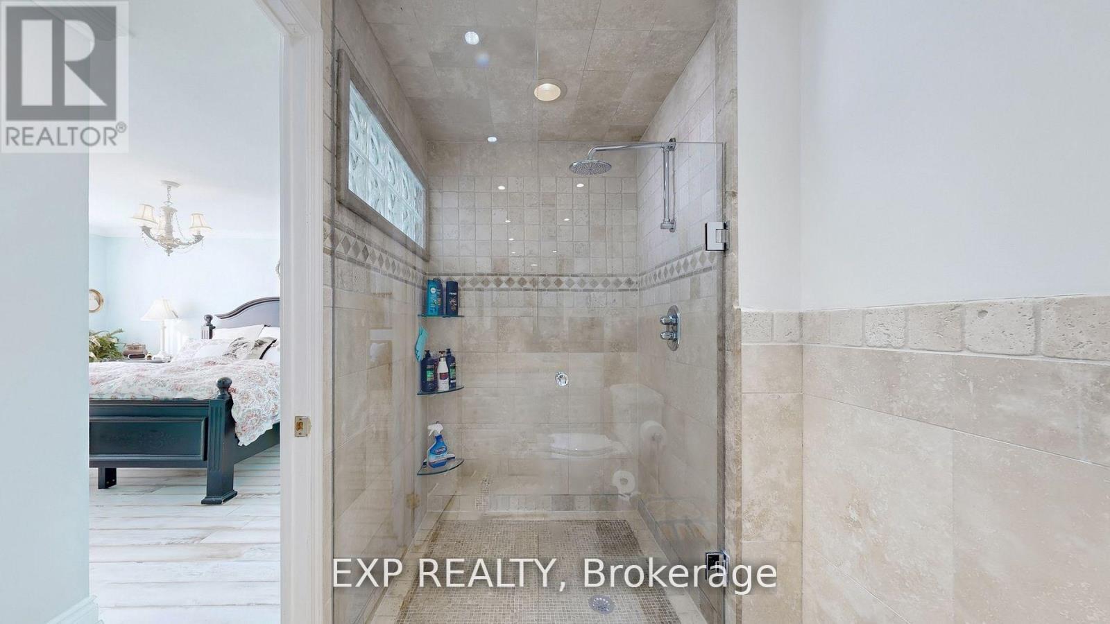 Ph6 - 29 Northern Heights Drive, Richmond Hill, ON - Indoor Photo Showing Bathroom