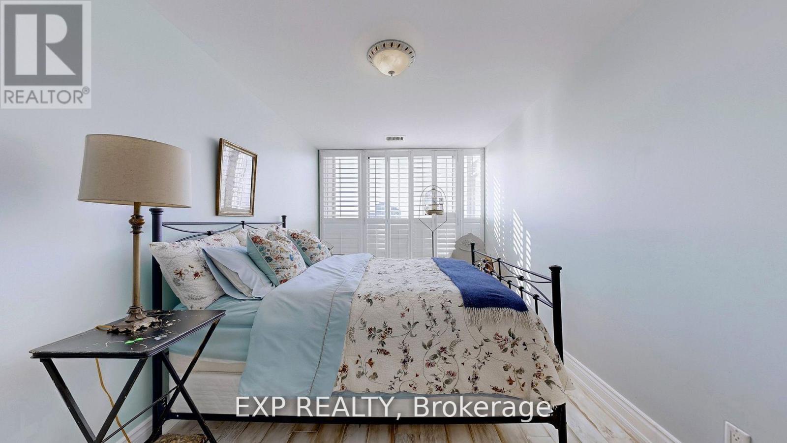 Ph6 - 29 Northern Heights Drive, Richmond Hill, ON - Indoor Photo Showing Bedroom