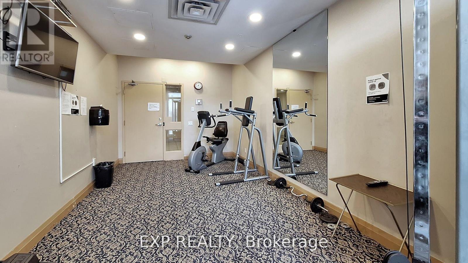 Ph6 - 29 Northern Heights Drive, Richmond Hill, ON - Indoor Photo Showing Gym Room